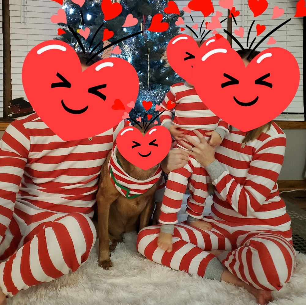 BUNDLE Matching family pajamas